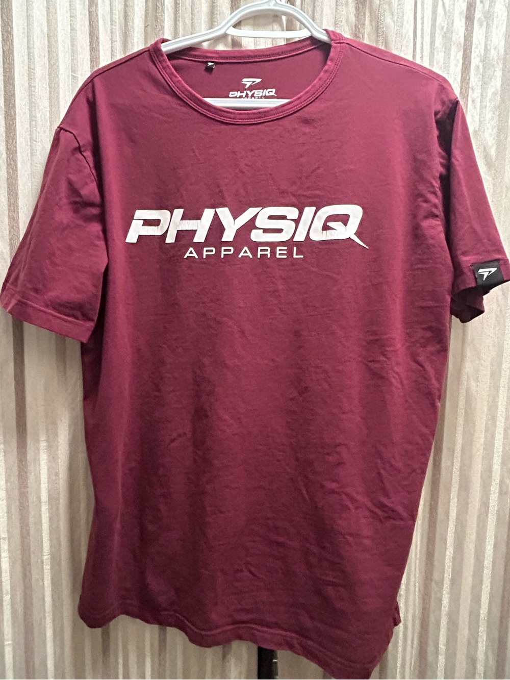 Physiq Men’s Burgundy T-Shirt, Size XL